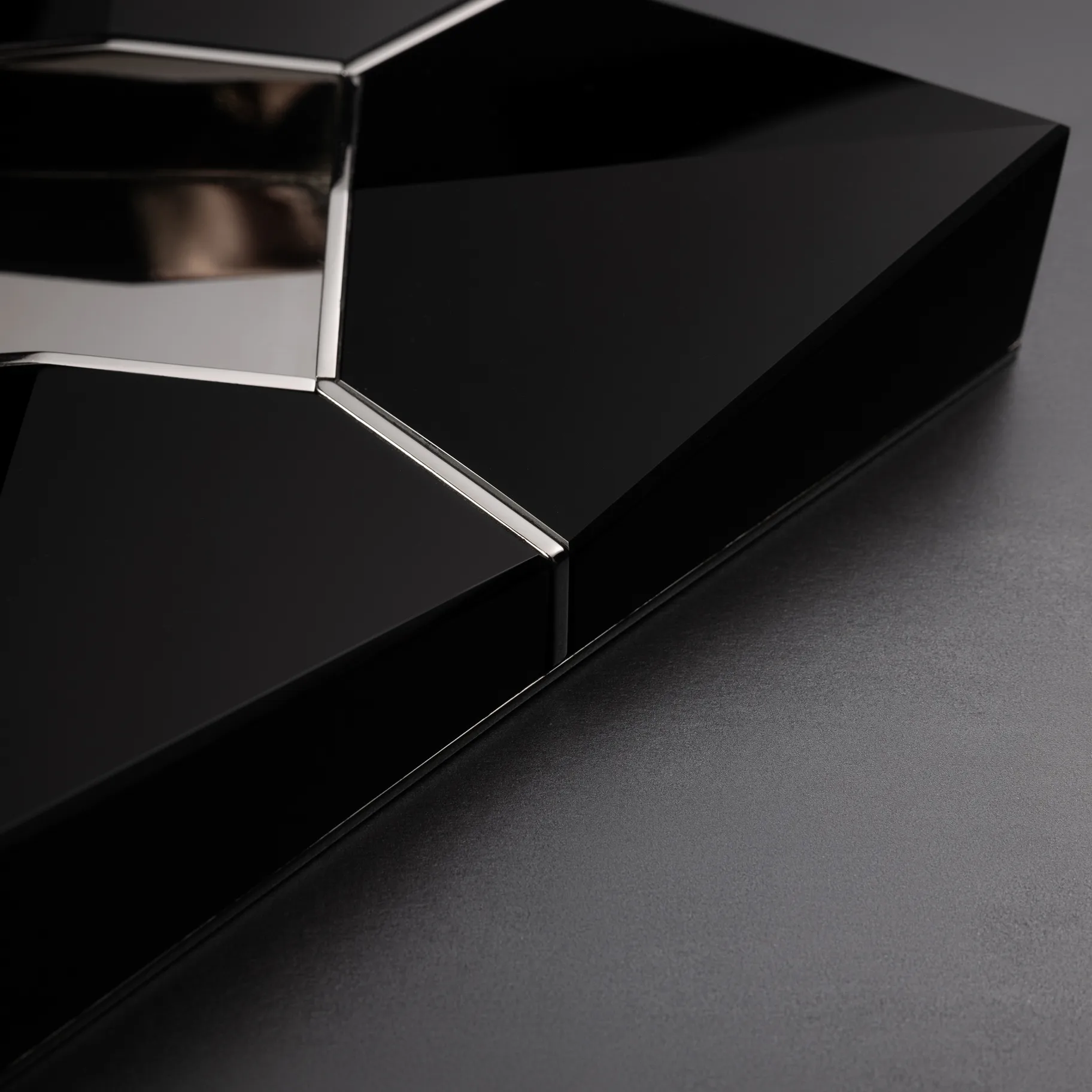Sinatra Black