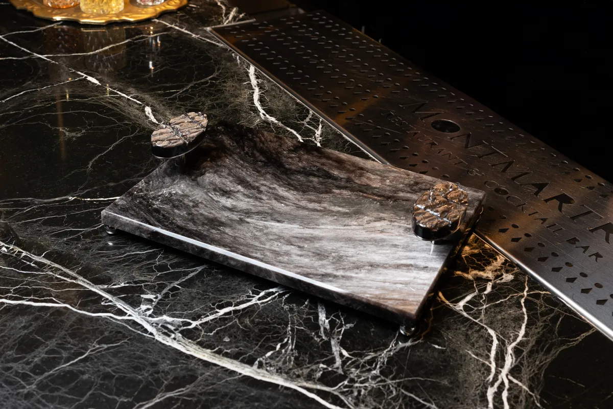 Cheesboard with limited obsidian